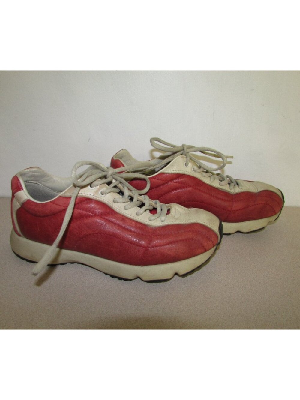 Vintage Y2K Ecco Red Receptor Leather Sneakers - 'Bowler' Style